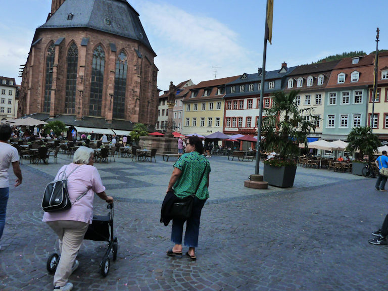 Heiliggeistkirche vom Marktplatz aus gesehen